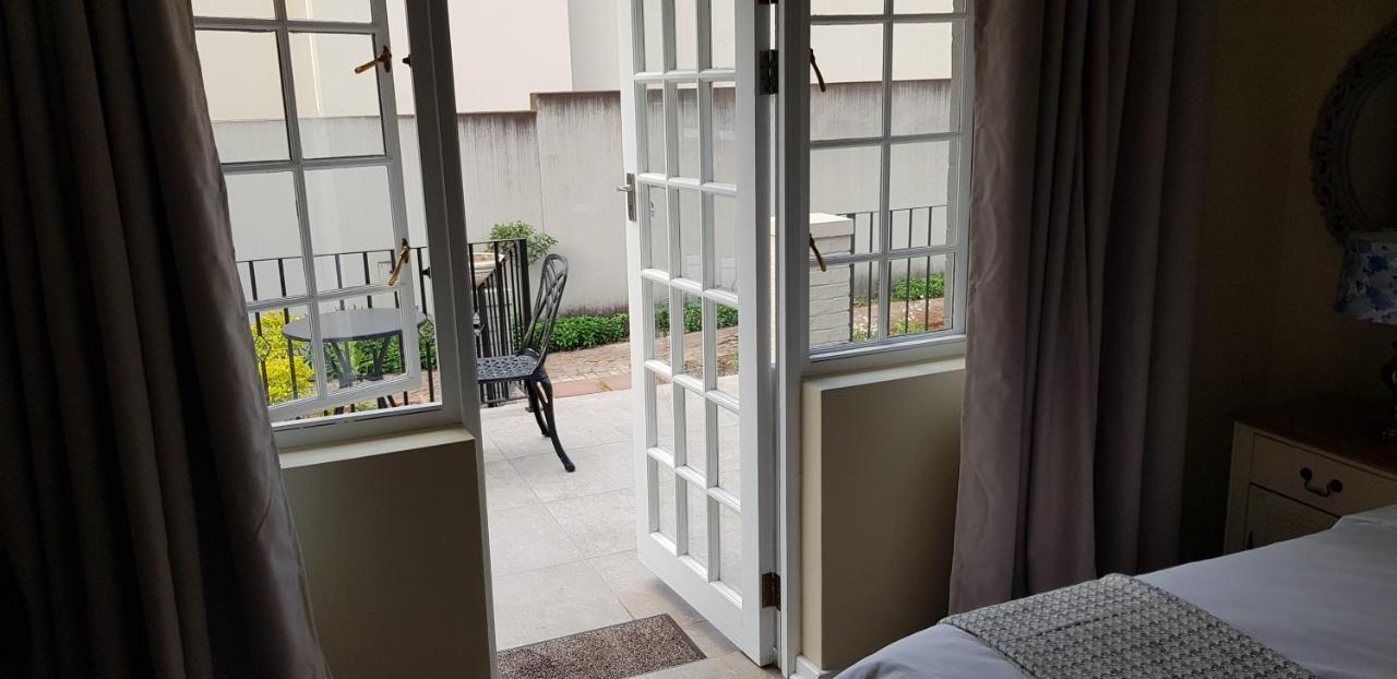Villa Moi Йоханесбург Екстериор снимка